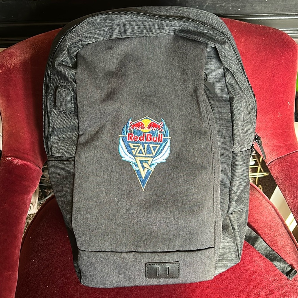 Red Bull Solo Q League of Legends tournament backpack with USB port.